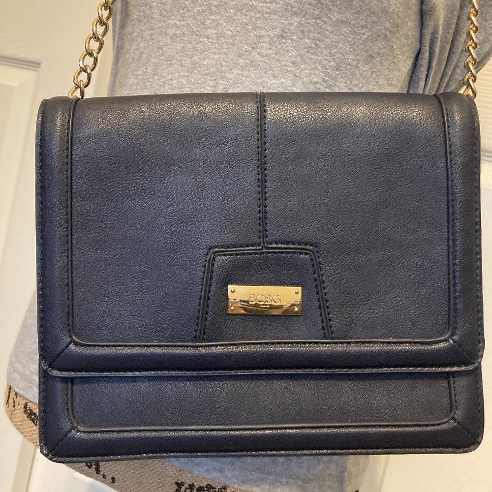 BCBG Paris Navy/Gold CrossbodyPurse